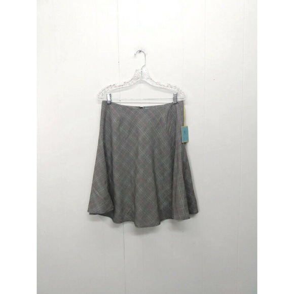 CeCe Dresses & Skirts - CeCe Fit and Flare Glen Check Career Skirt Flounce